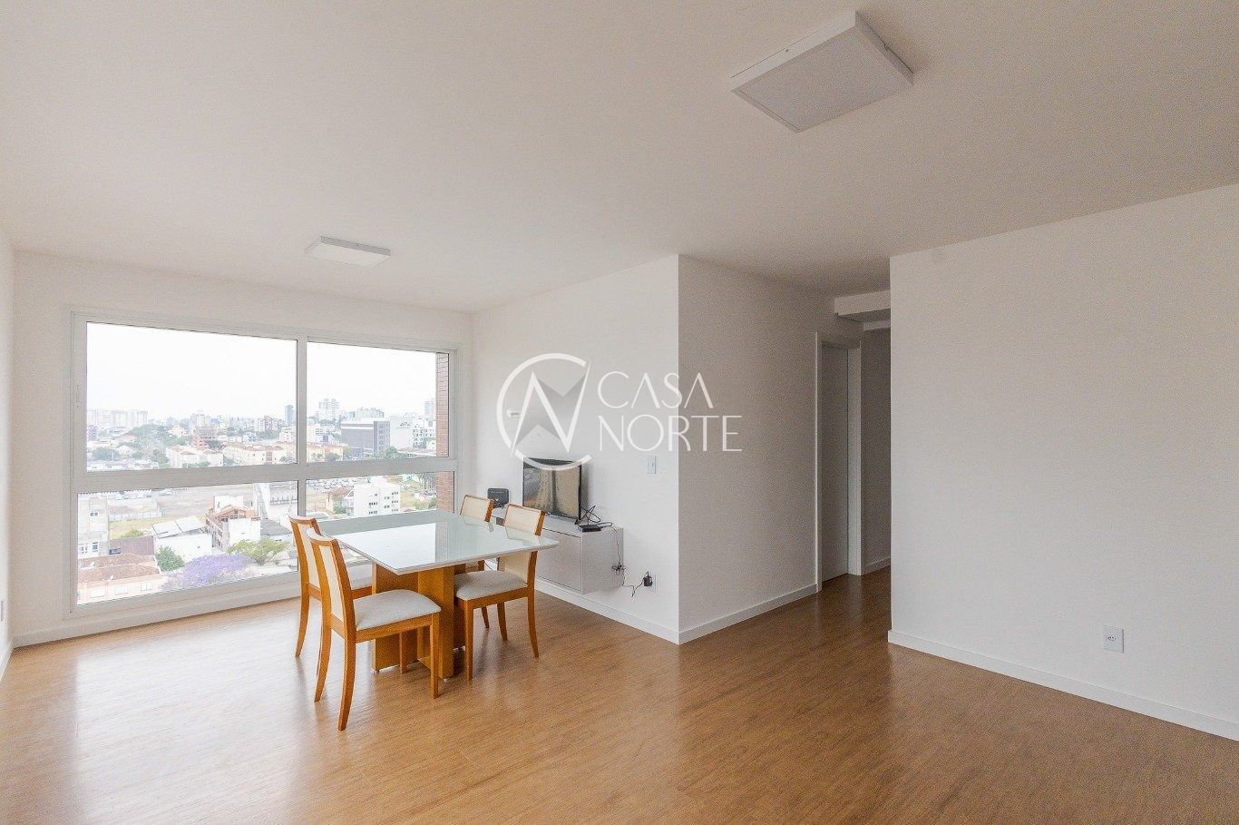 Apartamento à venda com 3 quartos, 93m², 3 suítes, 2 vagas, Rua Roque Calage no bairro Passo da Areia em Porto Alegre