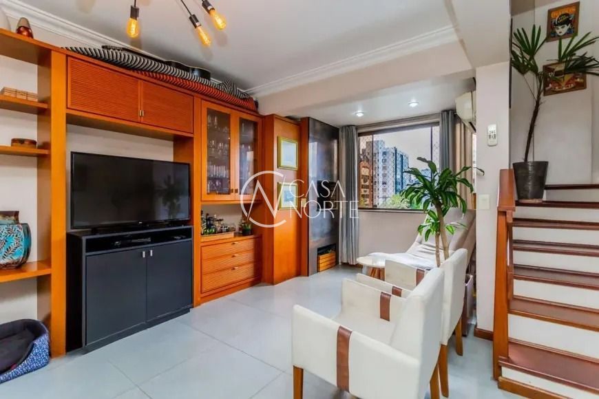 Apartamento à venda com 2 quartos, 84m², 1 vaga, Rua Brito Peixoto no bairro Passo da Areia em Porto Alegre