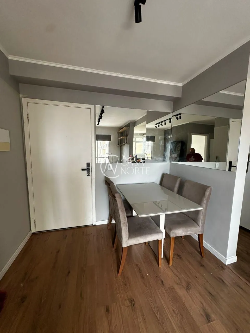 Apartamento à venda com 2 quartos, 51m², 1 suíte, 1 vaga, Avenida Assis Brasil no bairro São Sebastião em Porto Alegre