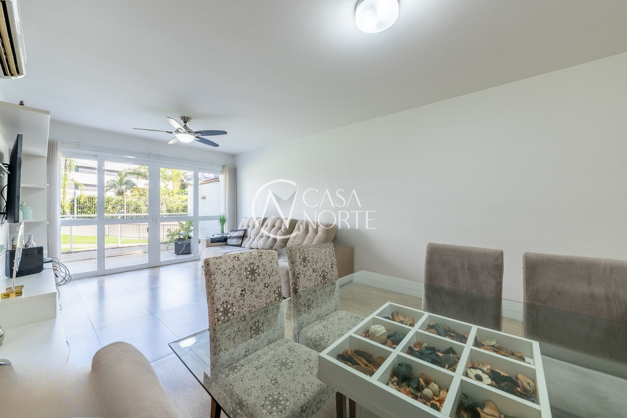 Apartamento Garden à venda com 3 quartos, 108m², 1 suíte, 2 vagas, Avenida Doutor Nilo Peçanha no bairro Chácara das Pedras em Porto Alegre