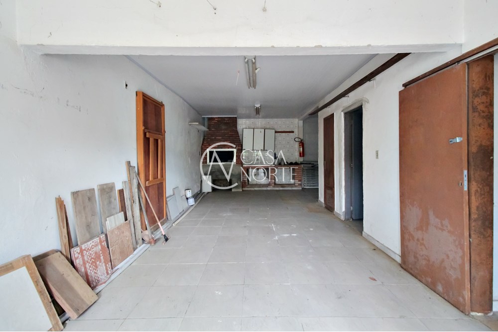 Casa à venda com 4 quartos, 325m², 1 suíte, 2 vagas, Rua Primeiro de Maio no bairro Glória em Porto Alegre