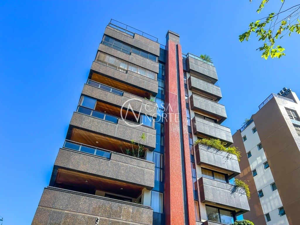 Apartamento à venda com 3 quartos, 247m², 2 suítes, 2 vagas, Rua Líbero Badaró no bairro Boa Vista em Porto Alegre
