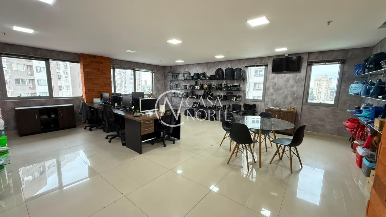 Sala Comercial à venda , 61m², Avenida Assis Brasil no bairro São Sebastião em Porto Alegre