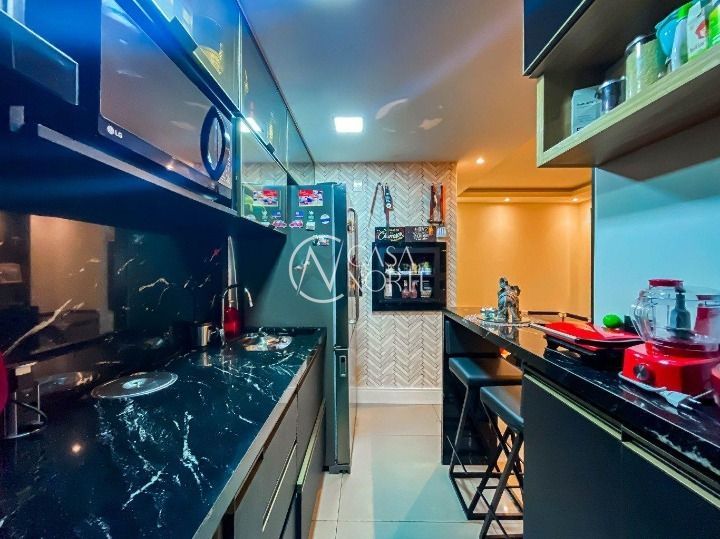 Apartamento à venda com 2 quartos, 56m², 1 suíte, 1 vaga, Rua Jerônymo Zelmanovitz no bairro Jardim Lindóia em Porto Alegre