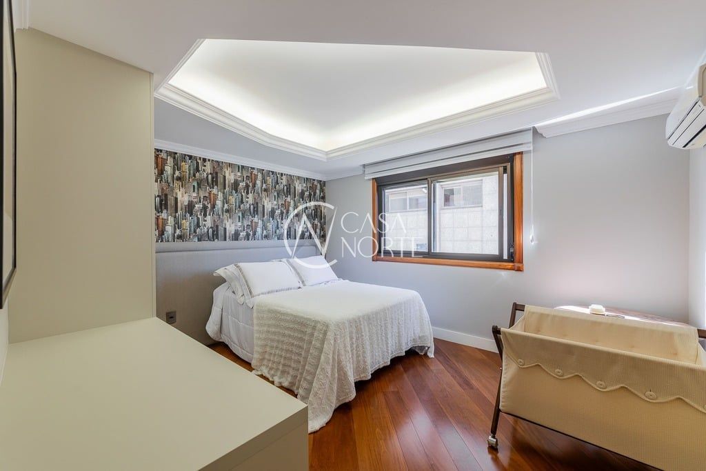 Apartamento à venda com 4 quartos, 405m², 3 suítes, 4 vagas, Santo Inácio no bairro Moinhos de Vento em Porto Alegre
