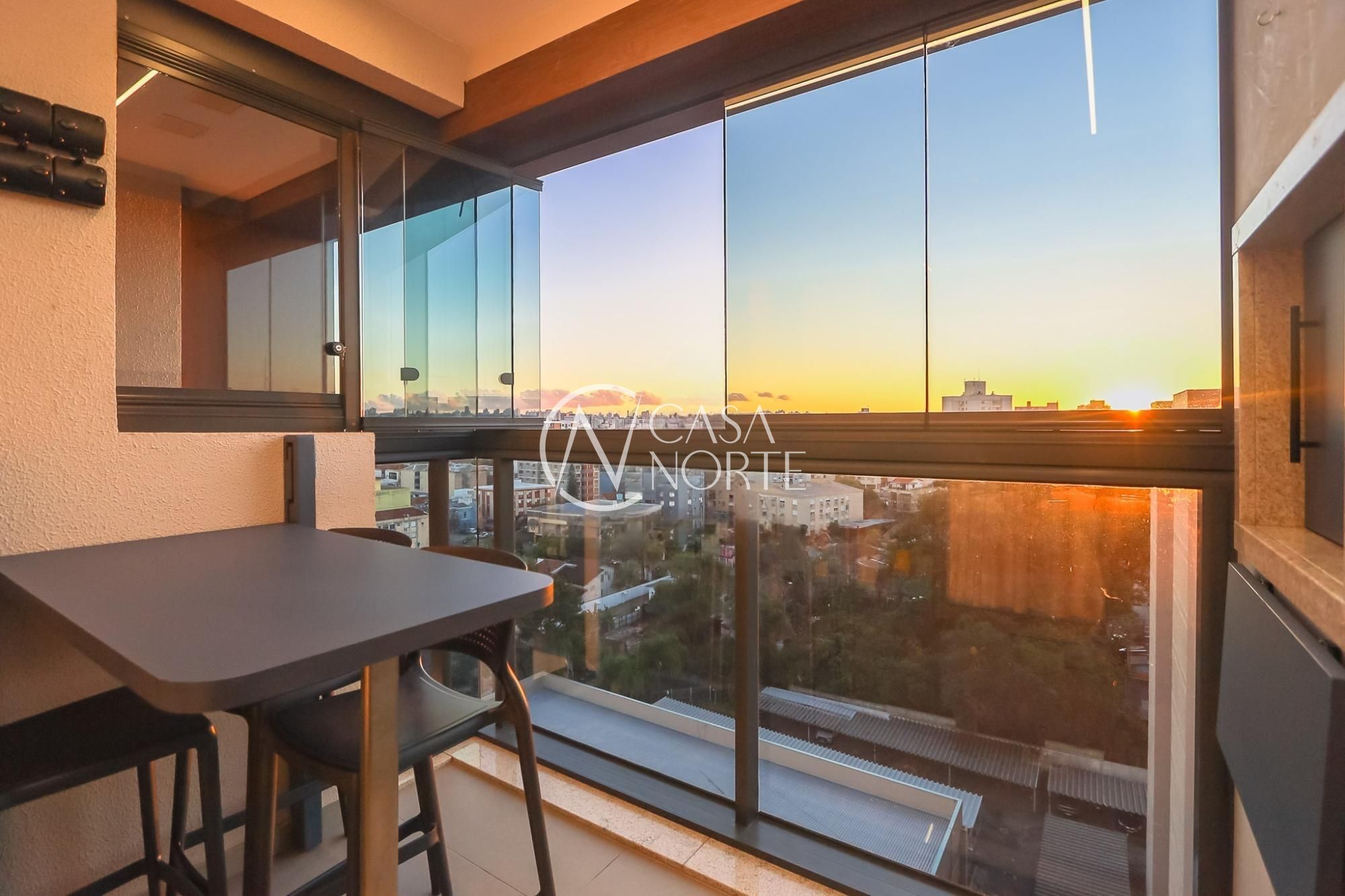 Apartamento à venda com 2 quartos, 71m², 1 suíte, 2 vagas, Rua Emílio Müller no bairro Jardim Lindóia em Porto Alegre