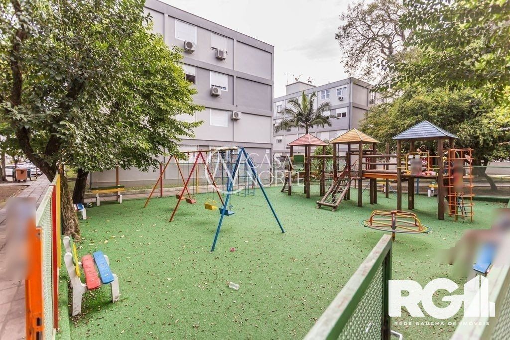 Apartamento à venda com 3 quartos, 60m², 2 vagas, Rua Zeferino Dias no bairro Sarandi em Porto Alegre