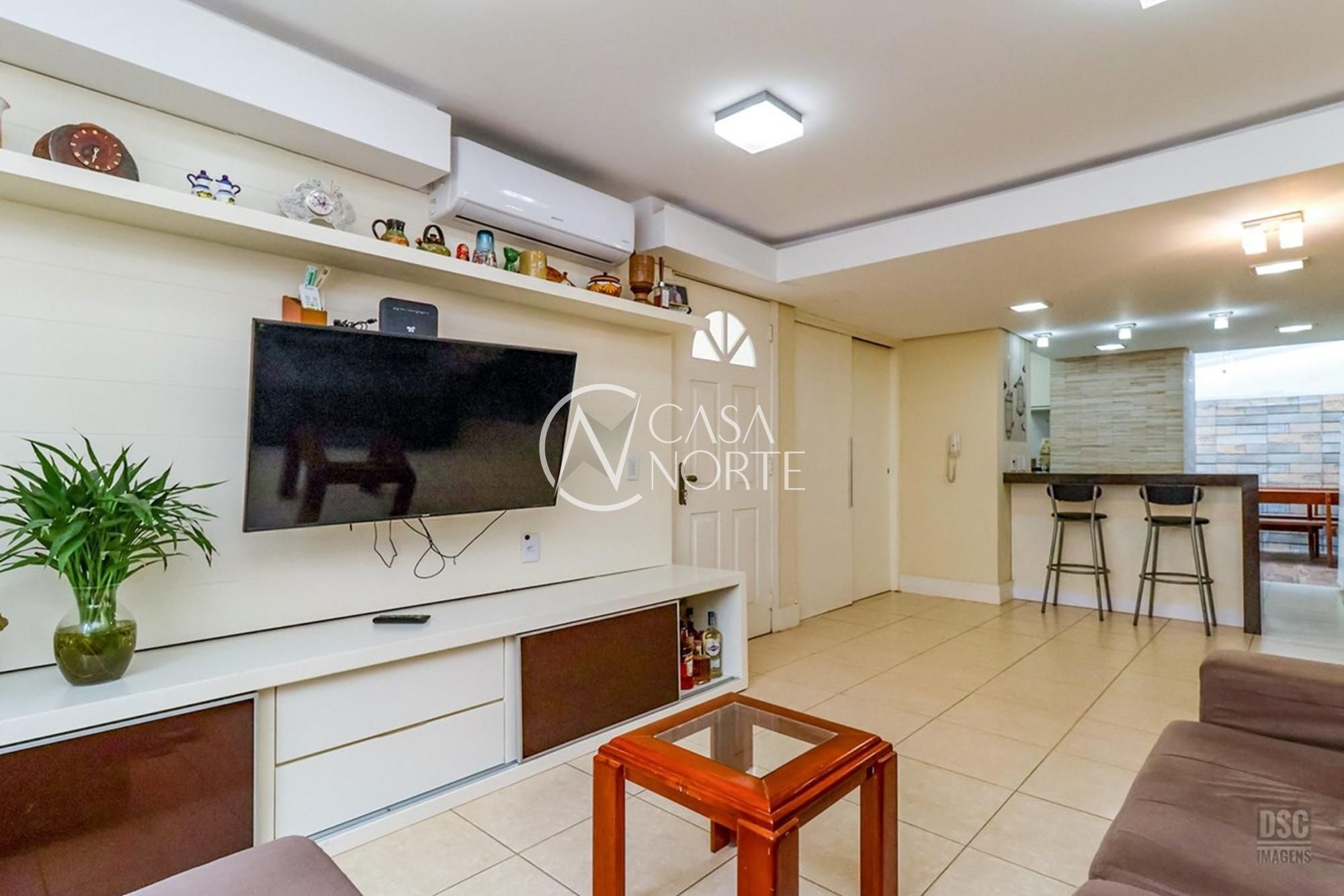 Casa de Condomínio à venda com 3 quartos, 170m², 1 suíte, 2 vagas, Rua Doutor Galdino Nunes Vieira no bairro Jardim Sabará em Porto Alegre