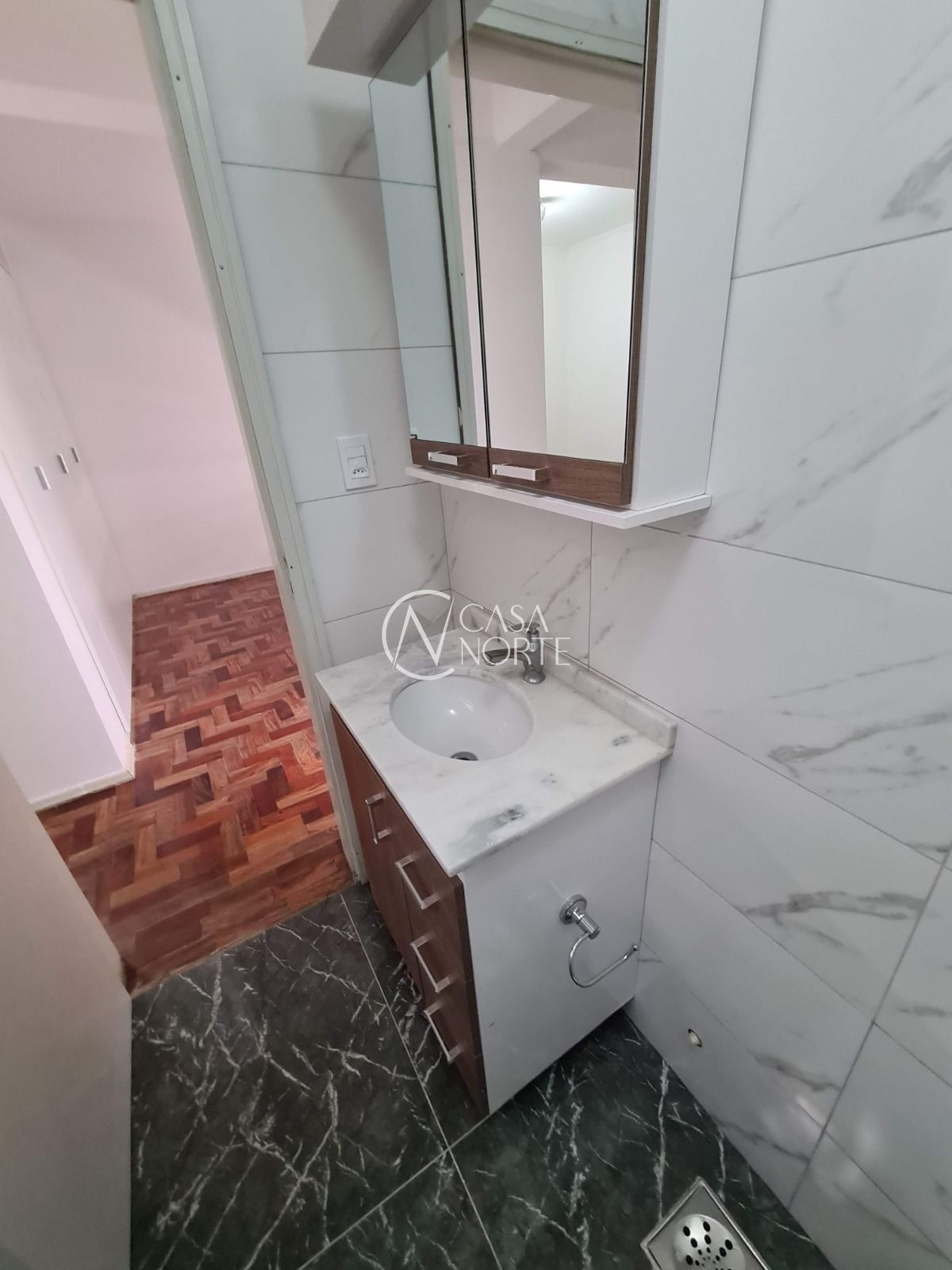 Apartamento à venda com 1 quarto, 32m², Rua Tupinambá no bairro Jardim São Pedro em Porto Alegre