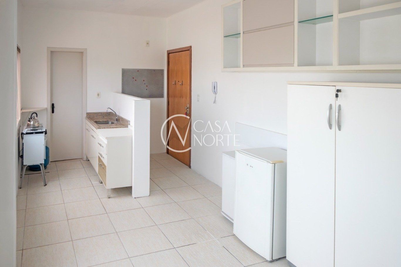 Sala Comercial à venda com 1 quarto, 32m², Avenida Assis Brasil no bairro Santa Maria Goretti em Porto Alegre