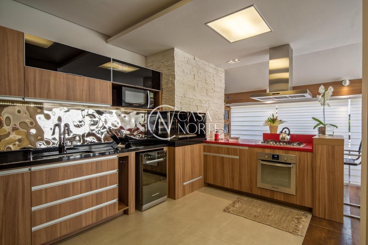 Cobertura à venda com 2 quartos, 111m², 1 suíte, 1 vaga, Avenida Guaporé no bairro Petrópolis em Porto Alegre
