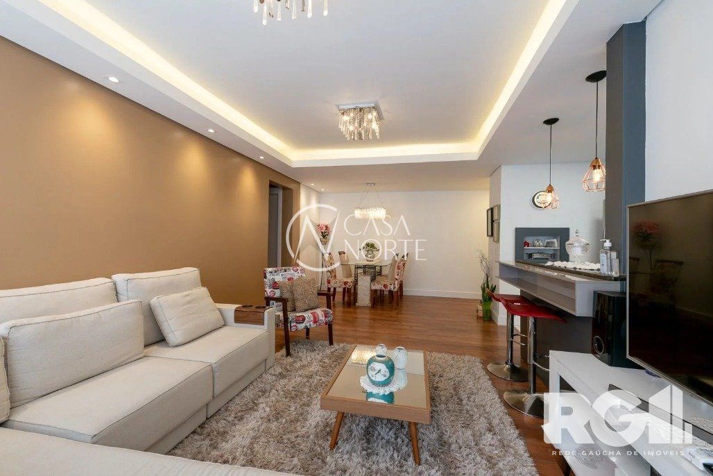 Apartamento à venda com 3 quartos, 94m², 1 suíte, 2 vagas, Rua Porto Calvo no bairro Ipanema em Porto Alegre