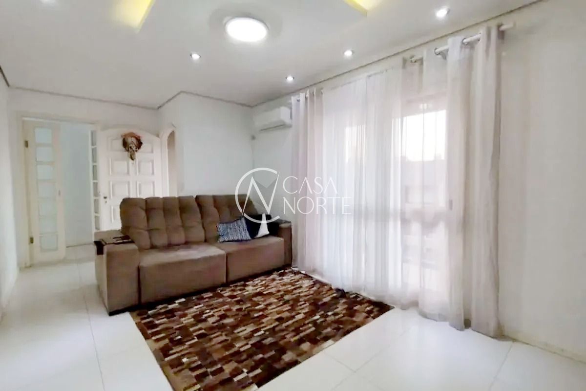 Casa à venda com 3 quartos, 182m², 1 suíte, 2 vagas, Rua Vital Brasil no bairro Jardim Sabará em Porto Alegre