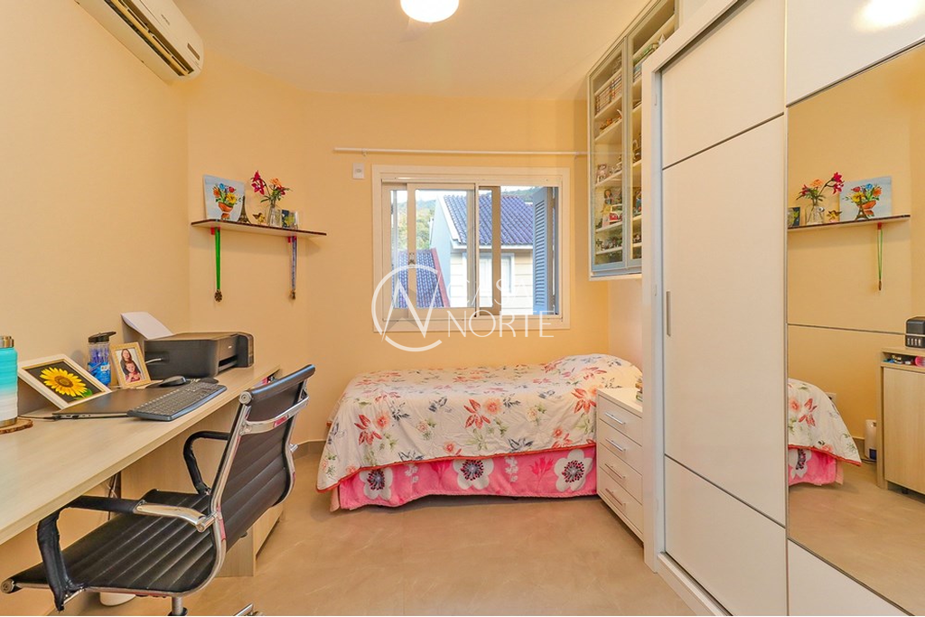 Casa de Condomínio à venda com 3 quartos, 122m², 1 suíte, 2 vagas, Costa Lima no bairro Nonoai em Porto Alegre