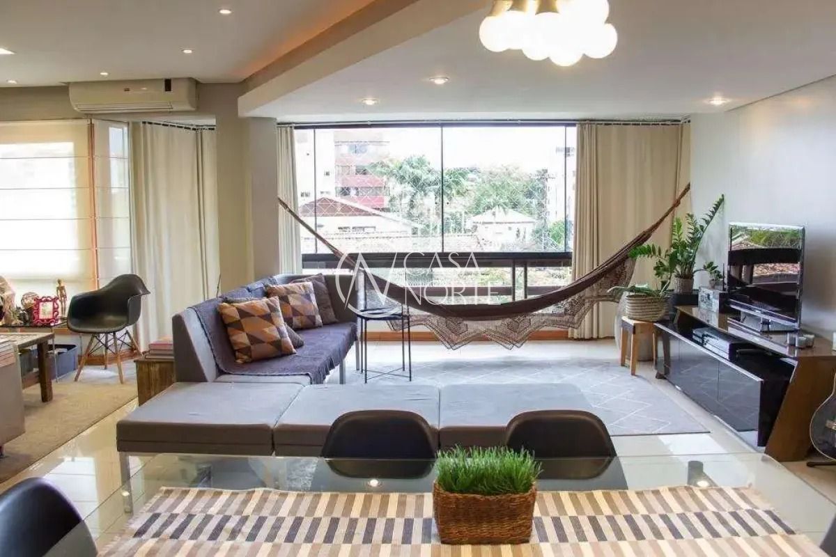 Apartamento à venda com 3 quartos, 135m², 2 suítes, 2 vagas, Avenida Montreal no bairro Jardim Lindóia em Porto Alegre