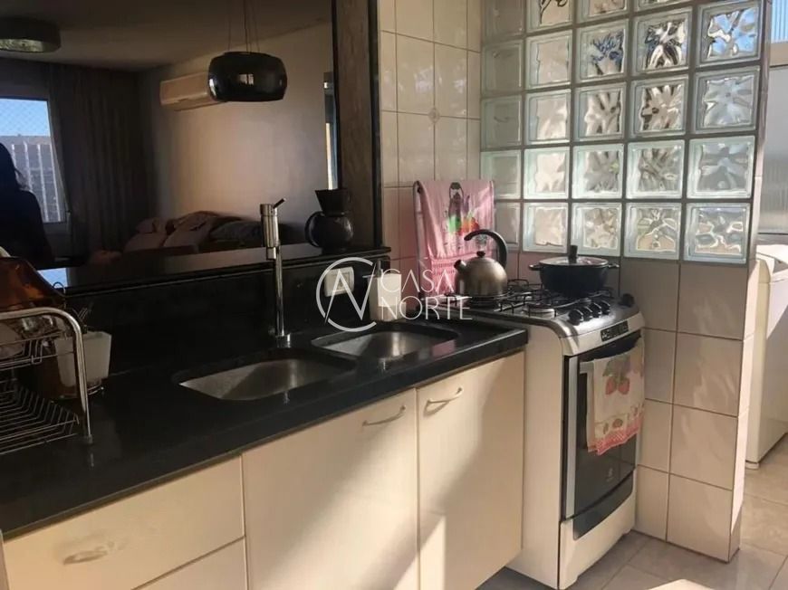 Apartamento à venda com 3 quartos, 120m², 1 vaga, Rua Duque de Caxias no bairro Centro Histórico em Porto Alegre