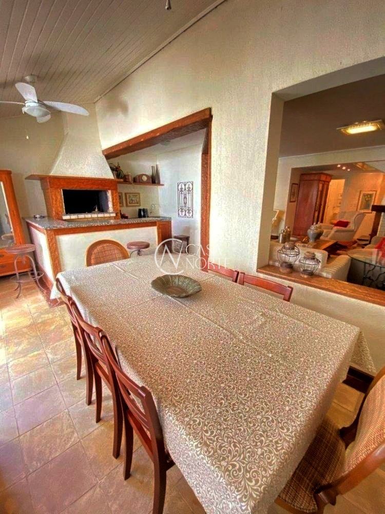 Casa de Condomínio à venda com 3 quartos, 165m², 1 suíte, 2 vagas, Rua Manoel Lopes Meirelles no bairro Jardim Sabará em Porto Alegre