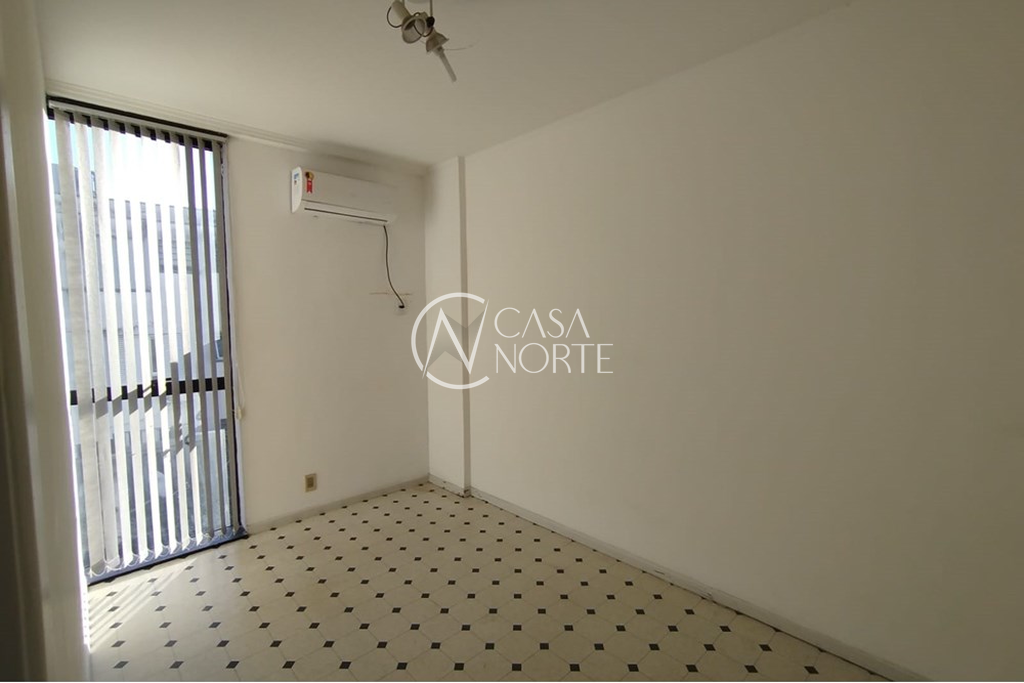 Sala Comercial à venda , 26m², Dr. Timóteo no bairro Moinhos de Vento em Porto Alegre