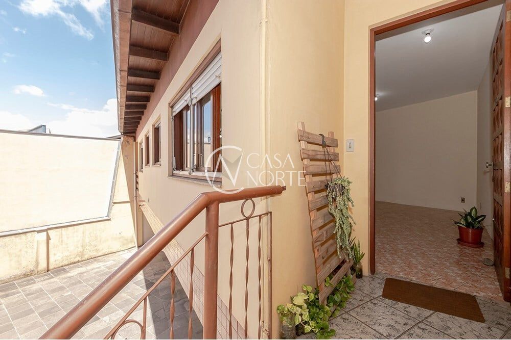 Apartamento à venda com 2 quartos, 86m², 1 vaga, Bento Gonçalves no bairro Partenon em Porto Alegre