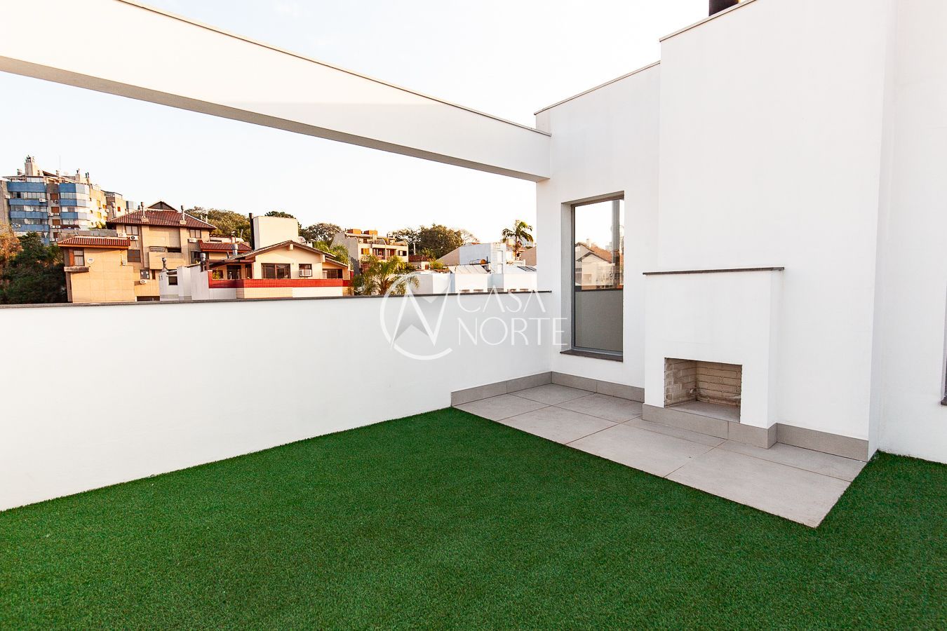 Cobertura à venda com 3 quartos, 210m², 1 suíte, 2 vagas, Rua Miracema no bairro Chácara das Pedras em Porto Alegre