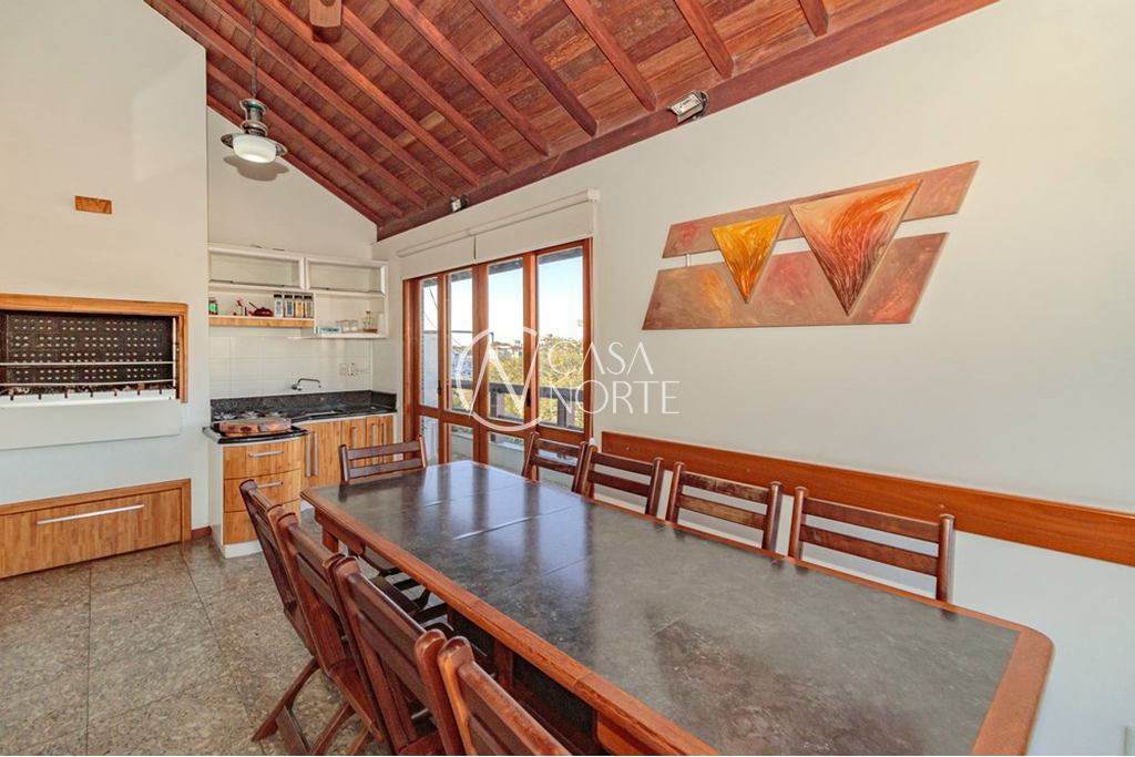 Cobertura à venda com 3 quartos, 272m², 1 suíte, 3 vagas, Montreal no bairro Jardim Lindóia em Porto Alegre