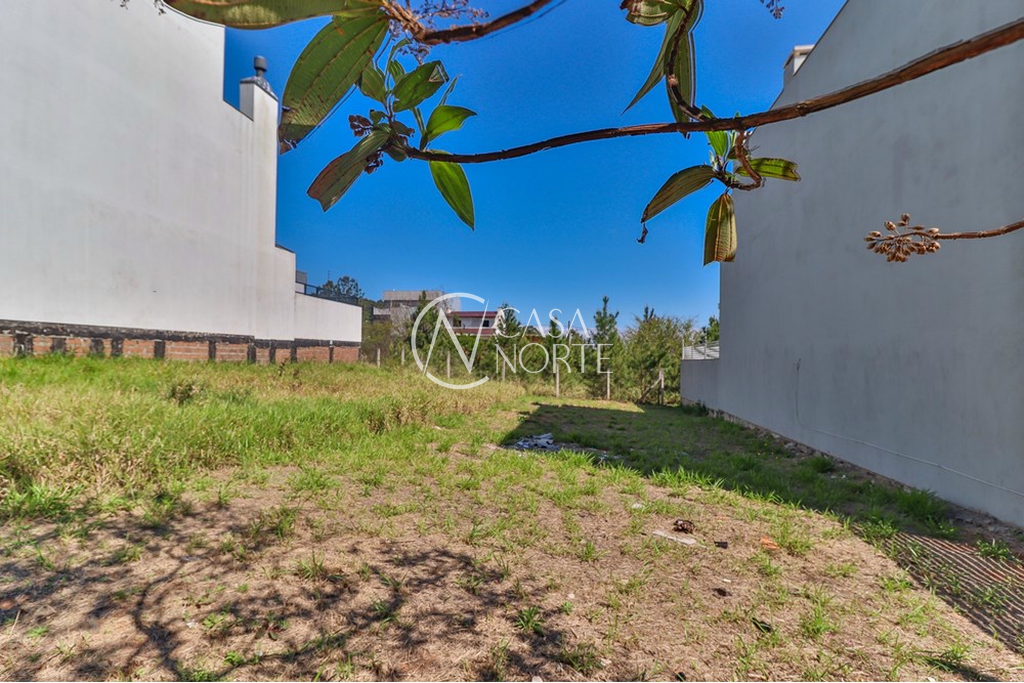 Terreno à venda , 200m², Dr. Sérgio Figueiredo no bairro Guarujá em Porto Alegre