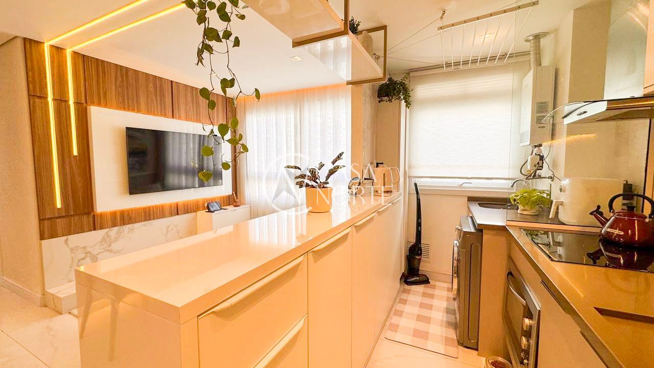 Apartamento à venda com 2 quartos, 56m², 1 suíte, 1 vaga, Rua Jerônymo Zelmanovitz no bairro Jardim Lindóia em Porto Alegre