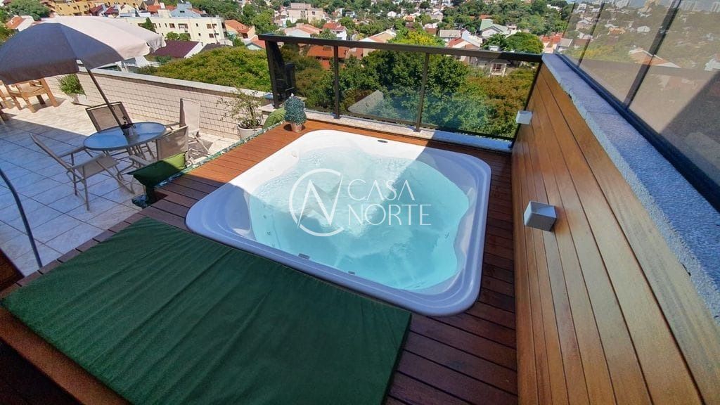 Cobertura à venda com 3 quartos, 232m², 1 suíte, 2 vagas, Rua Jalmar Azambuja Diniz no bairro Jardim Itu em Porto Alegre