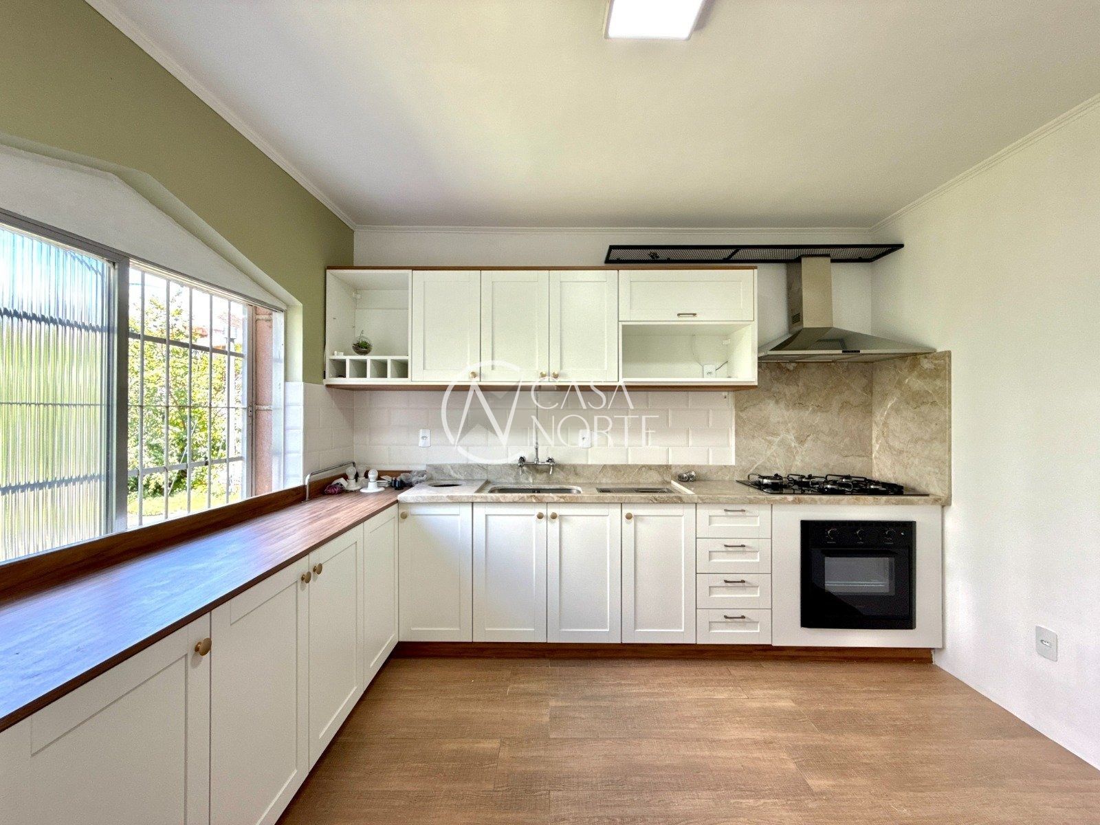 Apartamento à venda com 3 quartos, 95m², 1 suíte, 2 vagas, Rua Bogotá no bairro Jardim Lindóia em Porto Alegre