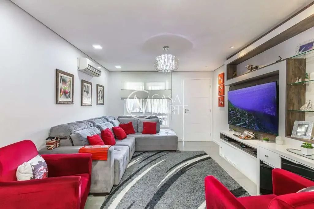 Casa à venda com 3 quartos, 155m², 1 suíte, 2 vagas, Rua Bartolomeu Dias no bairro Jardim Planalto em Porto Alegre