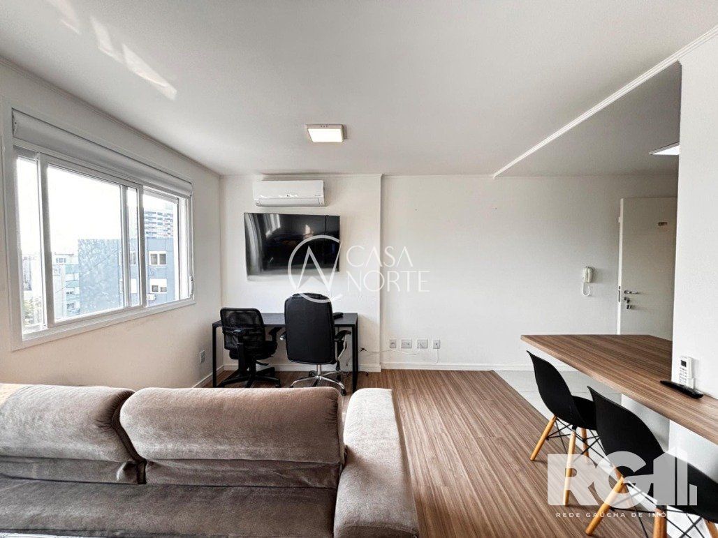 Apartamento à venda com 1 quarto, 51m², 1 suíte, 1 vaga, Rua Plácido de Castro no bairro Azenha em Porto Alegre