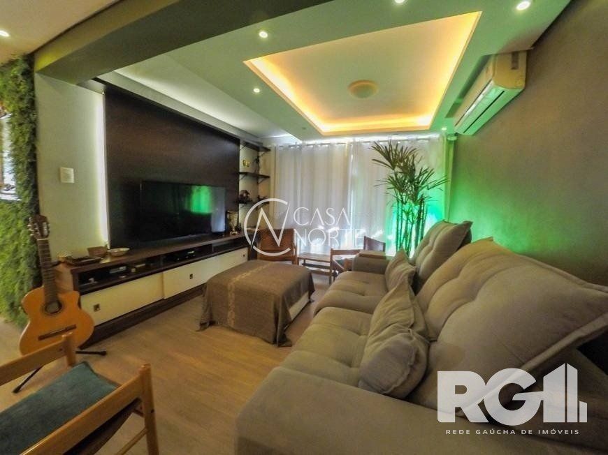 Apartamento à venda com 3 quartos, 110m², 1 vaga, Rua Eca de Queiroz no bairro Petrópolis em Porto Alegre