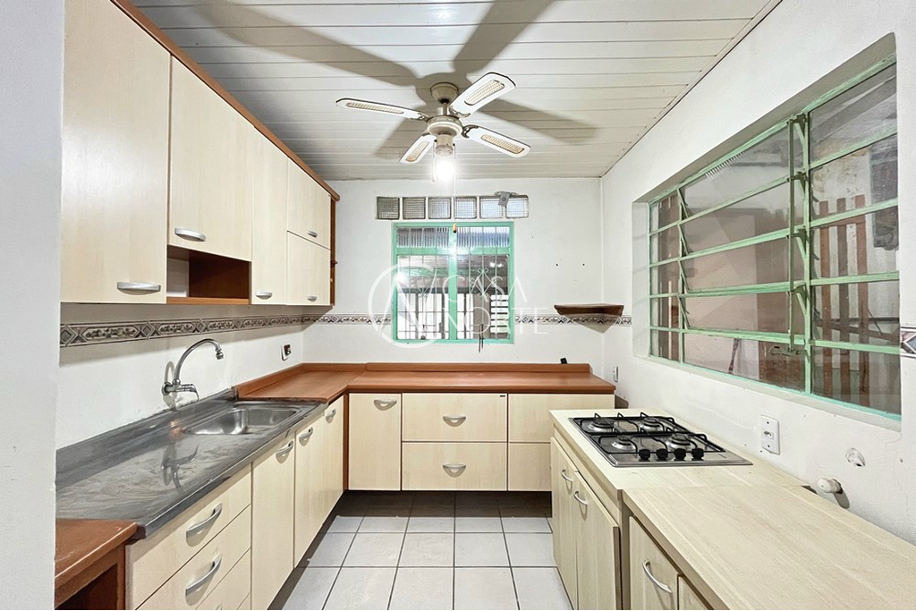 Apartamento à venda com 3 quartos, 100m², 1 suíte, 2 vagas, Coronel Massot no bairro Cristal em Porto Alegre