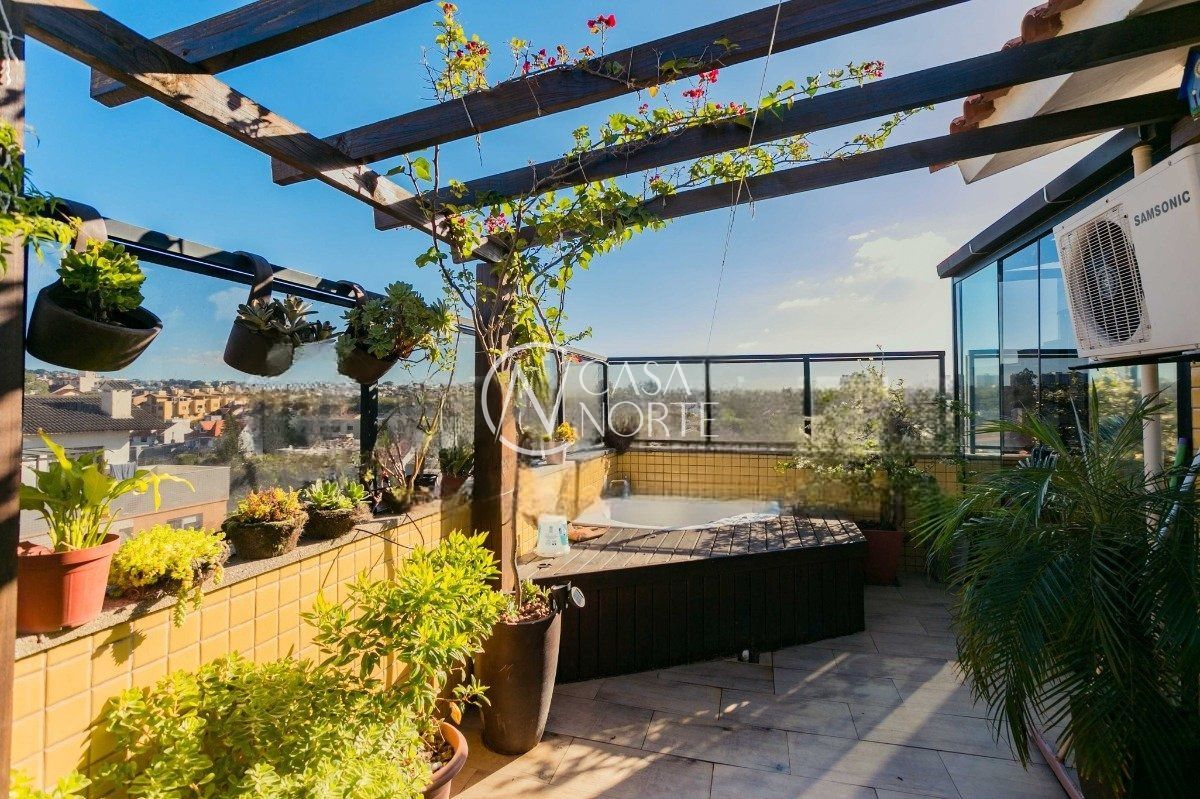 Cobertura à venda com 3 quartos, 187m², 2 suítes, 4 vagas, Rua Dona Adda Mascarenhas de Moraes no bairro Jardim Planalto em Porto Alegre