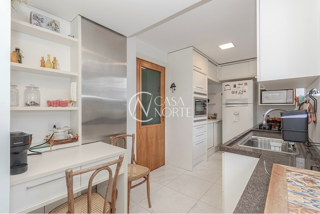 Apartamento à venda com 3 quartos, 120m², 1 suíte, 1 vaga, João Paetzel no bairro Chácara das Pedras em Porto Alegre