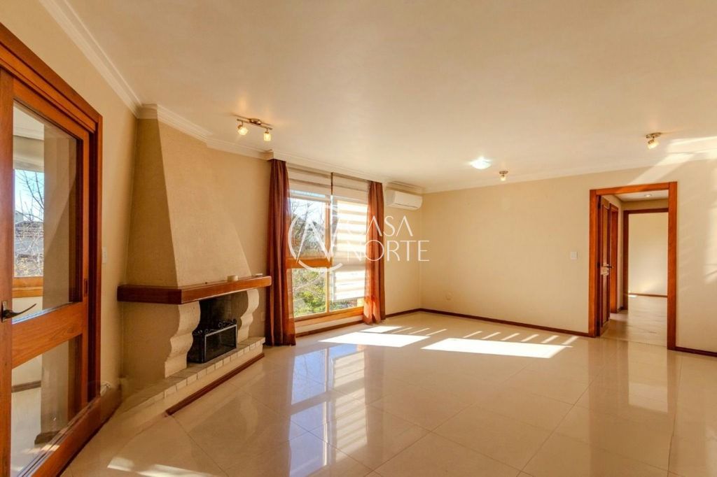 Apartamento à venda com 3 quartos, 121m², 1 suíte, 2 vagas, Rua General Couto de Magalhães no bairro Higienópolis em Porto Alegre