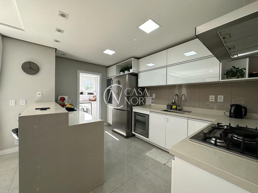 Casa de Condomínio à venda com 3 quartos, 231m², 1 suíte, 3 vagas, Avenida Willy Eugênio Fleck no bairro Ecoville em Porto Alegre