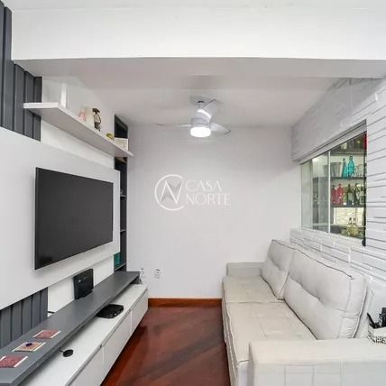 Casa de Condomínio à venda com 3 quartos, 108m², 1 suíte, 2 vagas, Rua Manoel Lopes Meirelles no bairro Jardim Itu-Sabará em Porto Alegre