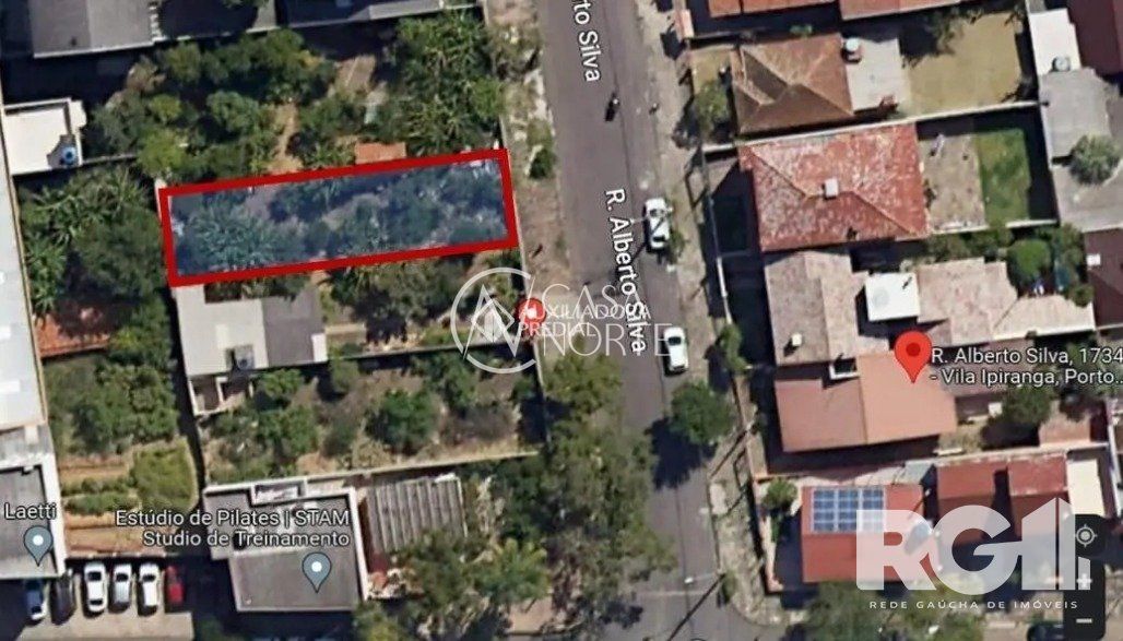 Terreno à venda  com 300m², Rua Alberto Silva no bairro Vila Ipiranga em Porto Alegre