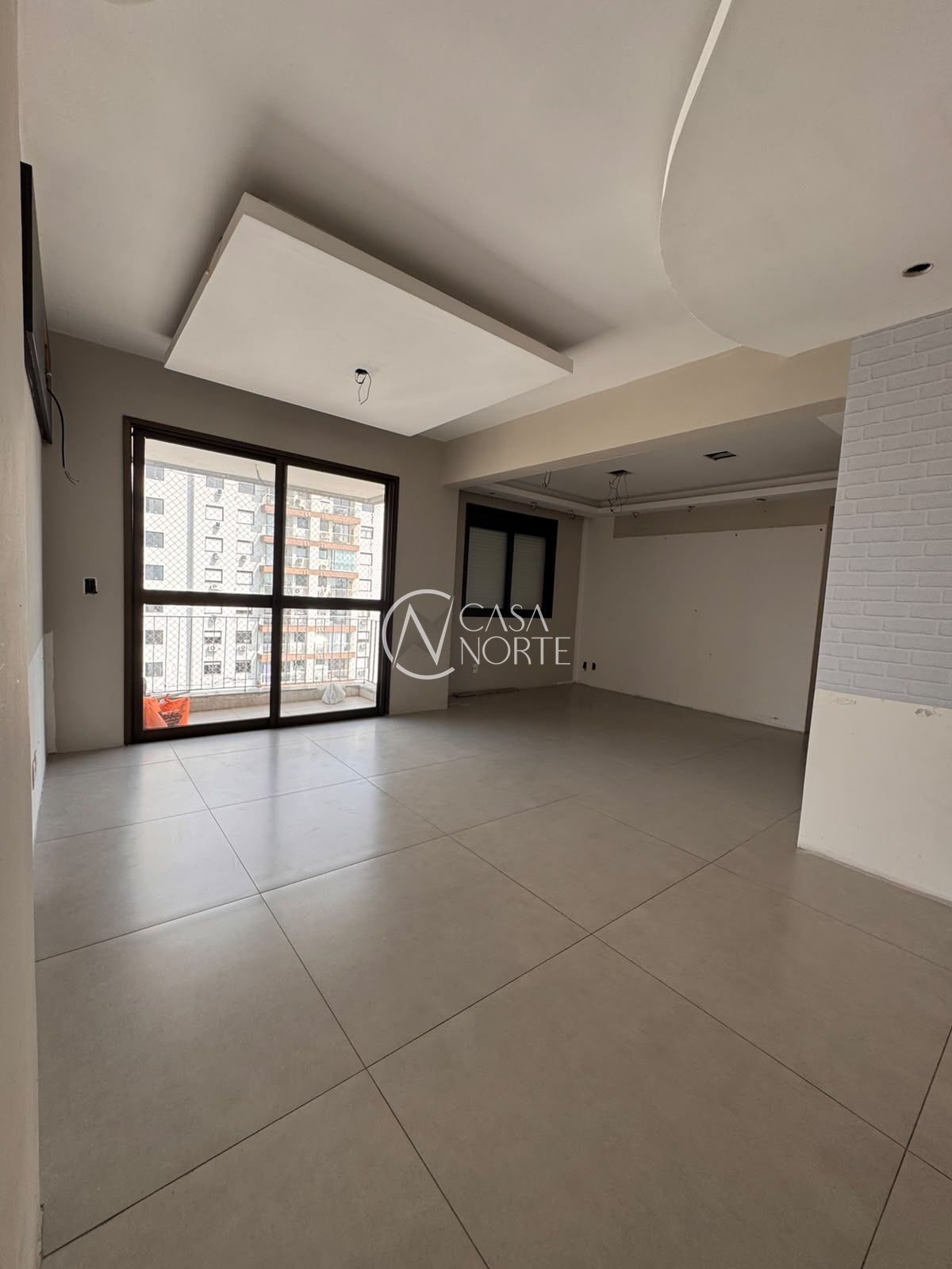 Apartamento à venda com 3 quartos, 82m², 1 suíte, 1 vaga, Rua Piauí no bairro Passo da Areia em Porto Alegre