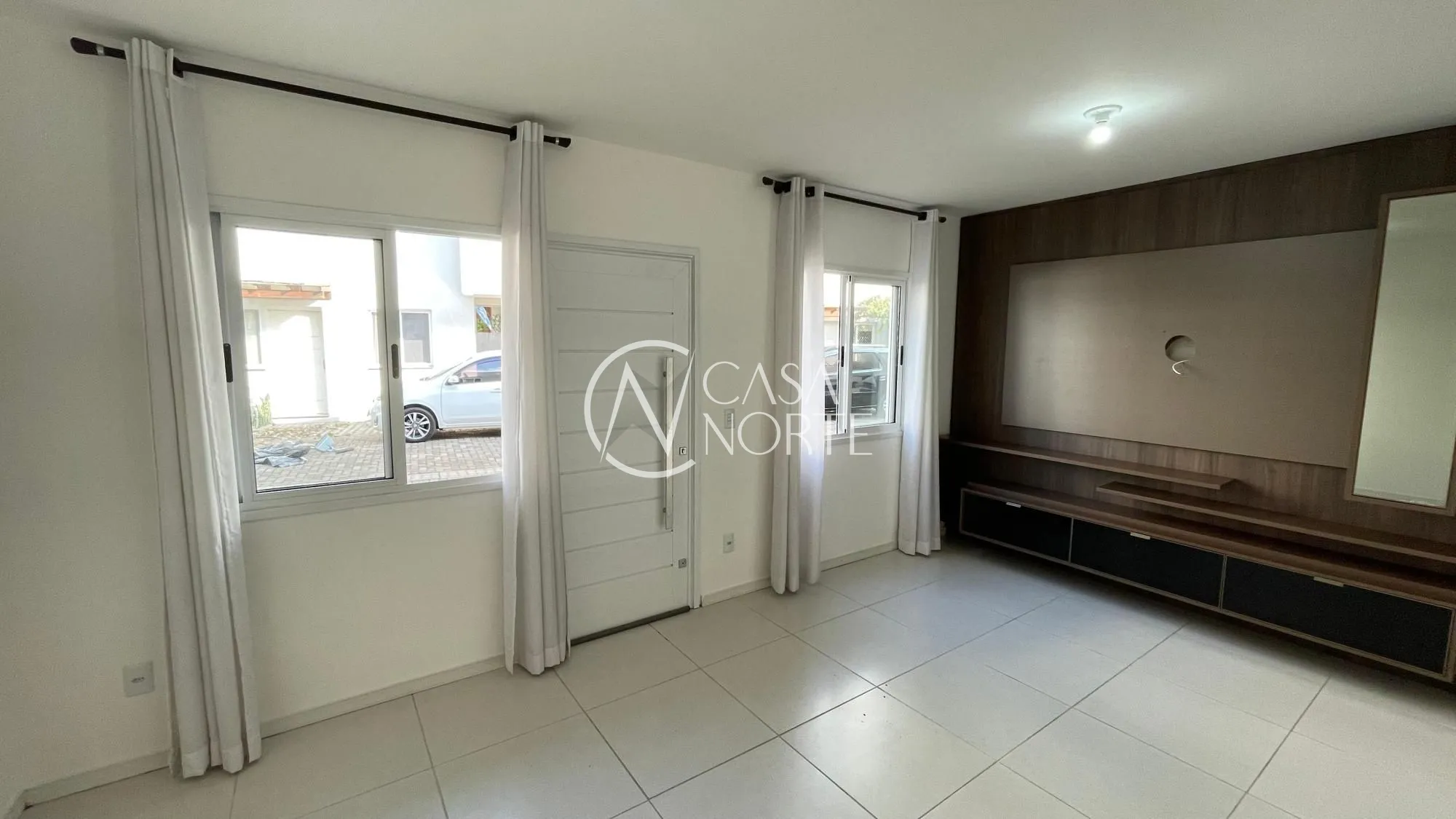 Casa de Condomínio à venda com 3 quartos, 145m², 1 suíte, 2 vagas, Rua Monte Alegre no bairro Jardim Floresta em Porto Alegre