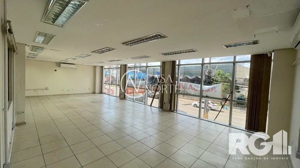 Prédio Comercial à venda com 30 quartos, 1200m², 20 vagas, Rua Dona Margarida no bairro Navegantes em Porto Alegre