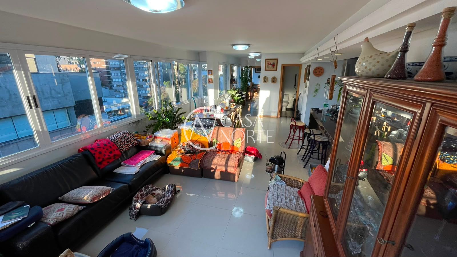 Cobertura à venda com 3 quartos, 157m², 3 suítes, 4 vagas, Avenida Pirapó no bairro Petrópolis em Porto Alegre