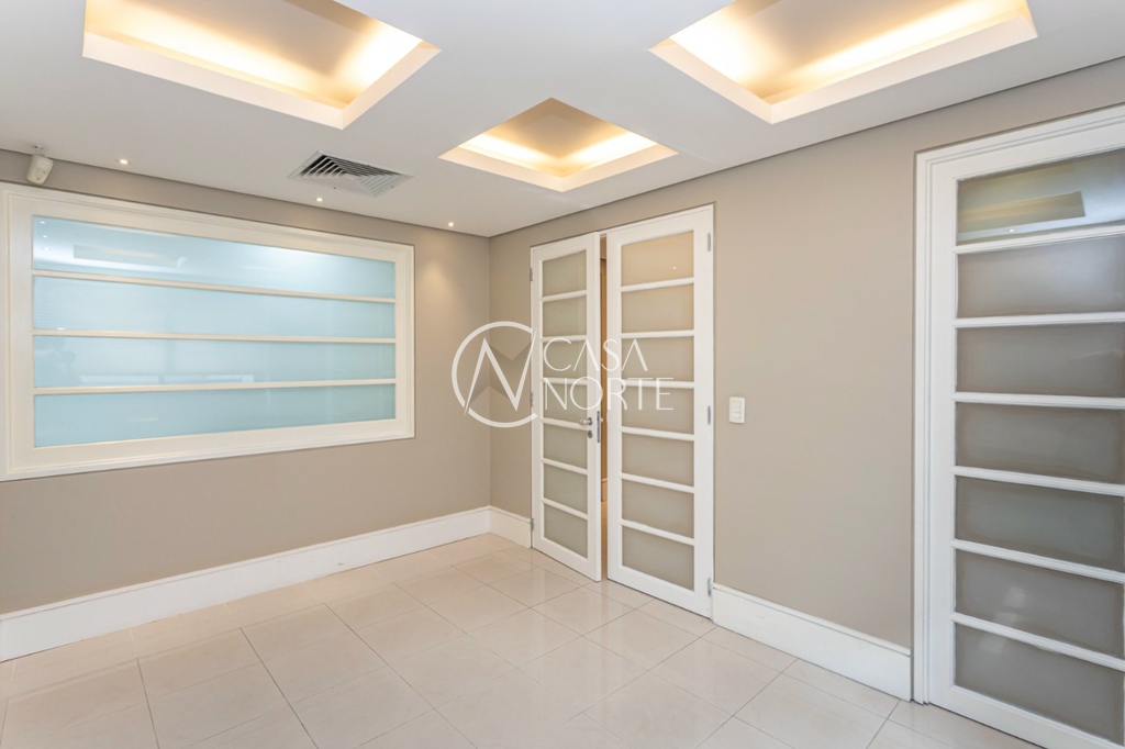 Sala Comercial à venda ou locação , 82m², 1 vaga, Olavo Barreto Viana no bairro Moinhos de Vento em Porto Alegre