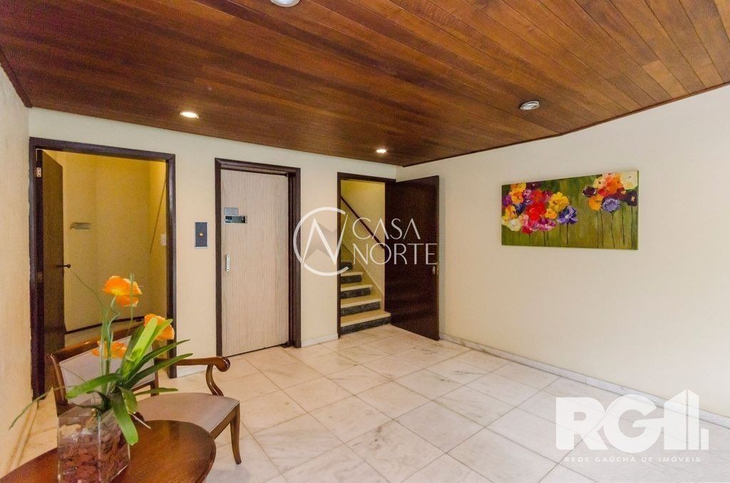 Apartamento à venda com 3 quartos, 112m², 1 suíte, 1 vaga, Rua Lagoinha no bairro Petrópolis em Porto Alegre