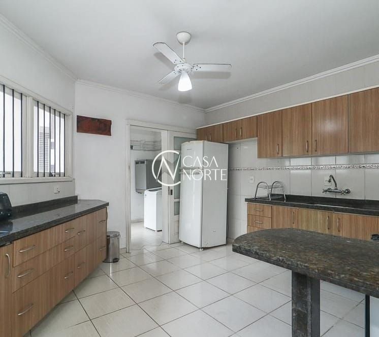 Casa de Condomínio à venda com 3 quartos, 200m², 1 suíte, 5 vagas, Avenida Ecoville no bairro Ecoville em Porto Alegre