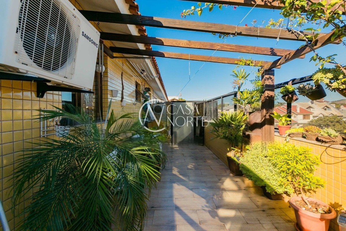 Cobertura à venda com 3 quartos, 187m², 2 suítes, 4 vagas, Rua Dona Adda Mascarenhas de Moraes no bairro Jardim Planalto em Porto Alegre