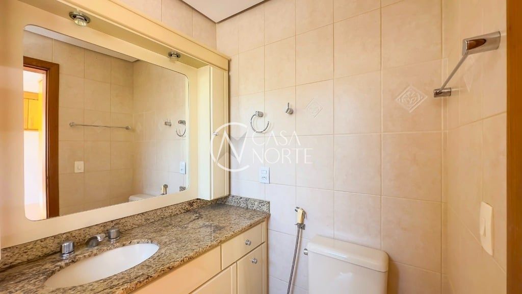 Apartamento à venda com 3 quartos, 117m², 1 suíte, 2 vagas, Jundiaí no bairro Higienópolis em Porto Alegre