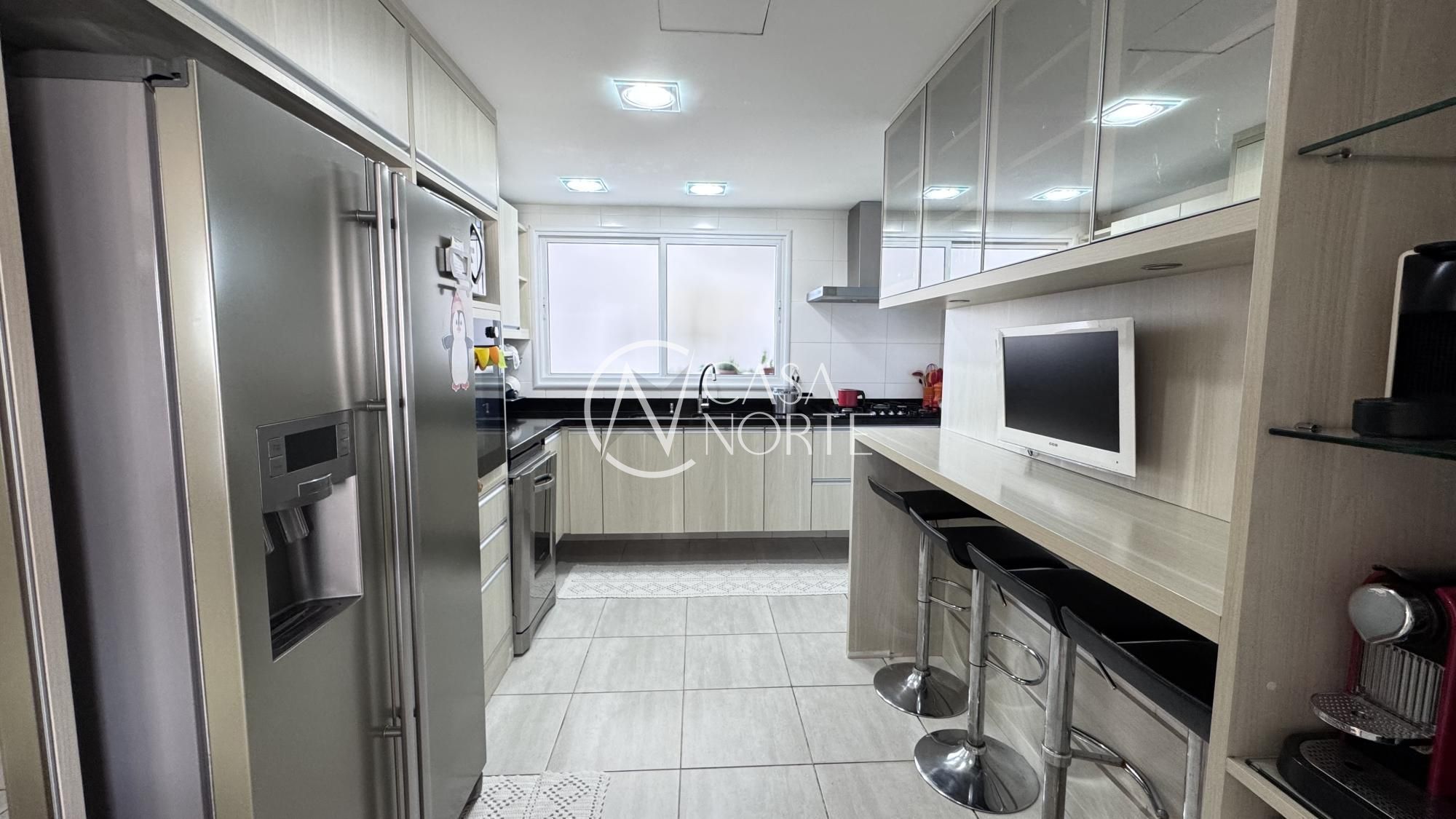 Apartamento à venda com 3 quartos, 148m², 3 suítes, 2 vagas, Rua Doutor João Satt no bairro Jardim Europa em Porto Alegre