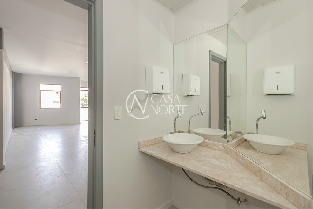 Sala Comercial à venda , 86m², 2 vagas, Felipe Neri no bairro Auxiliadora em Porto Alegre